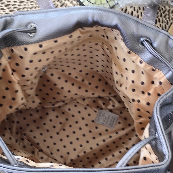 SOLD SOLD SOLD - Picture 4 of 4